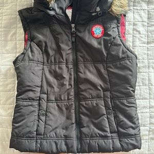 Aeropostale puffer west with detachable hoodie